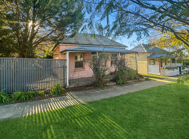 163 Peel Street, Bathurst, NSW 2795