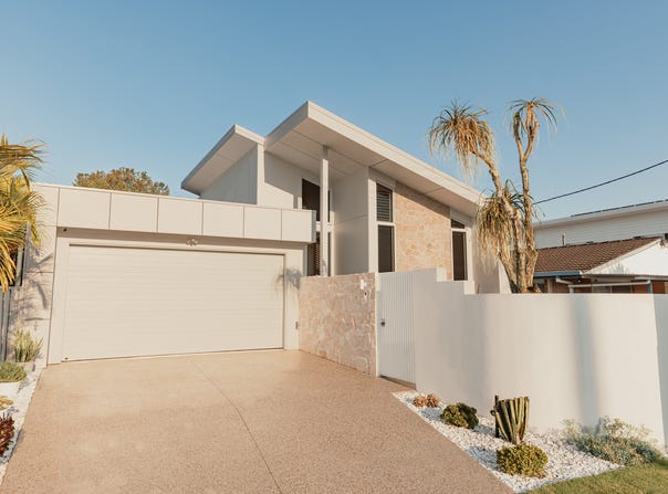 69 Leyte Avenue, Palm Beach, Qld 4221