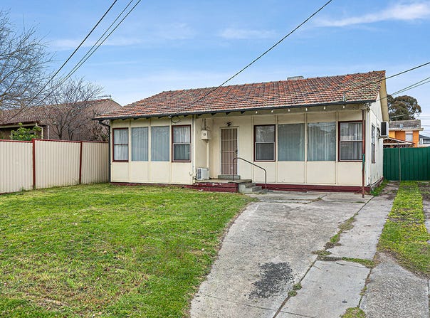 13 Pyalong Crescent, Dallas, Vic 3047