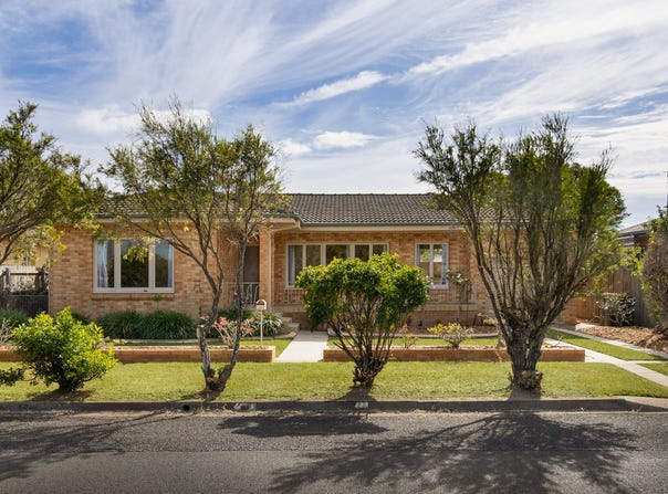42A Svensson Street, Svensson Heights, Qld 4670