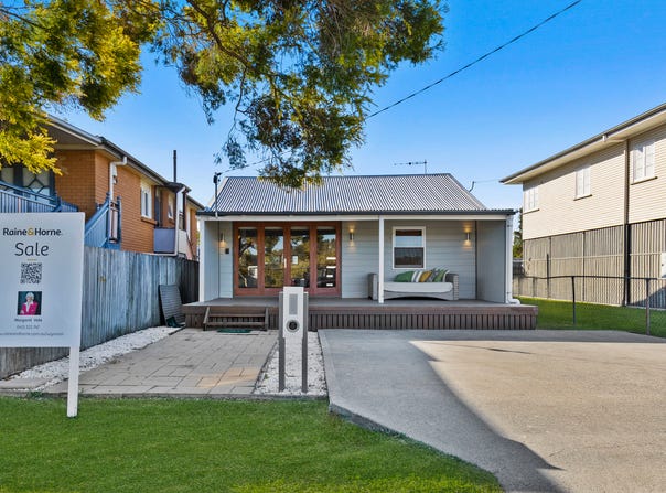 871 Esplanade, Lota, Qld 4179