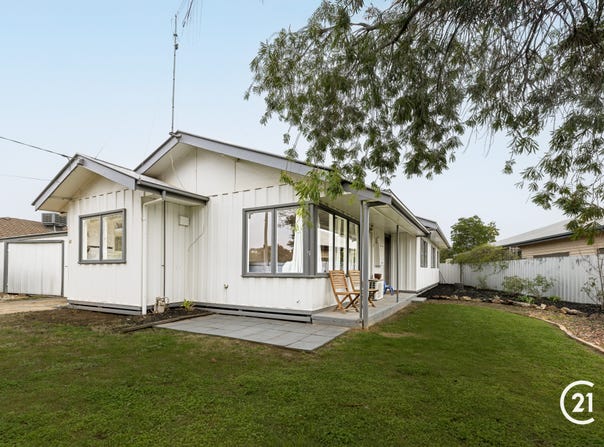17 Mitchell Street, Echuca, Vic 3564