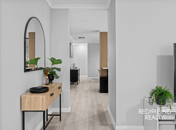 18 Eastleigh Loop, Currambine, WA 6028