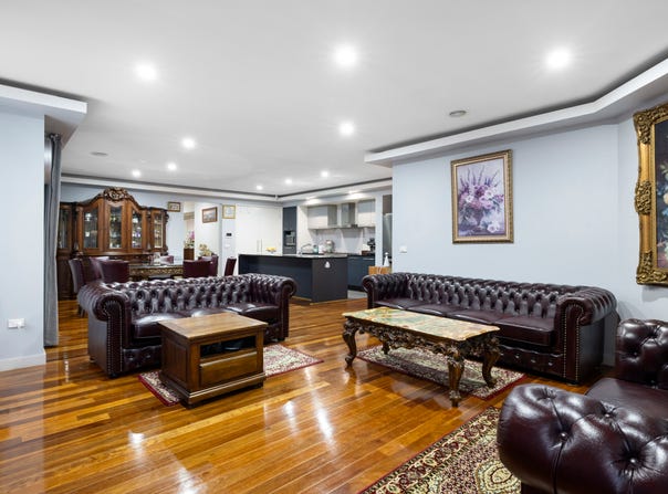 9 Hector Drive, Cranbourne, Vic 3977