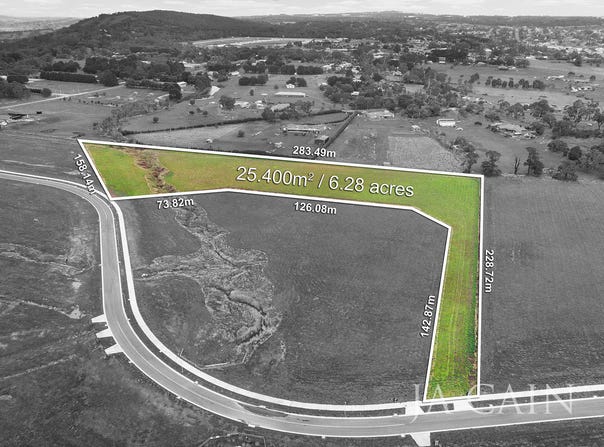 5 Golden Wattle Place, Kilmore, Vic 3764