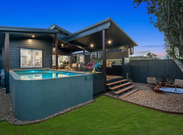 100 Grattan Terrace, Manly, Qld 4179
