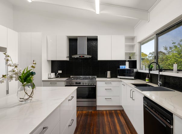 25 Raylee Avenue, Nambour, Qld 4560