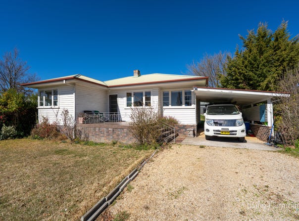 172 Mossman Street, Armidale, NSW 2350