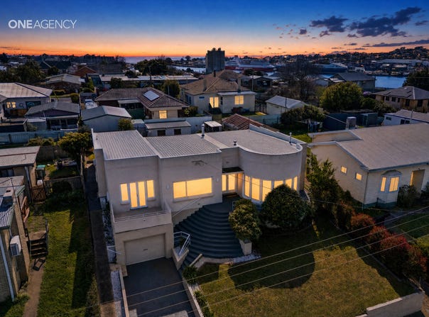10 Franklin Street, Devonport, Tas 7310