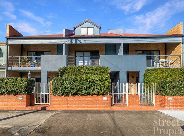 2/71 Lindsay Street, Hamilton, NSW 2303