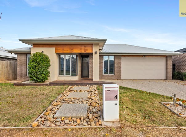 4 Hartog Grove, Darley, Vic 3340