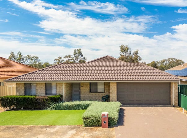 23 Riverside Outlook, Northam, WA 6401