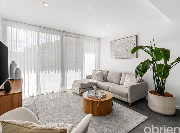 124/50 Catamaran Drive, Werribee South, Vic 3030