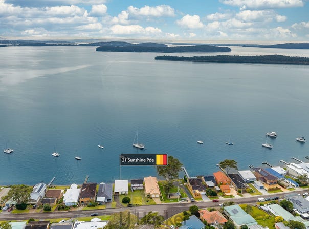 21 Sunshine Parade, Sunshine, NSW 2264