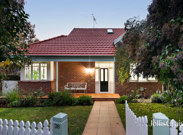 38 Gilbert Road, Ivanhoe, Vic 3079