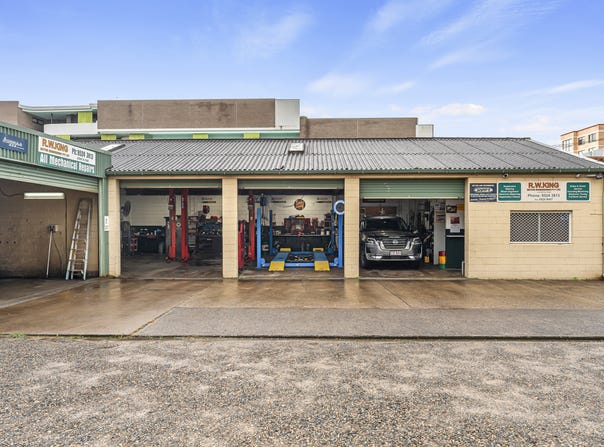 9 & 11 Penprase Lane, Miranda, NSW 2228
