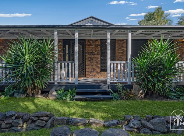15 Saraband Dve, Eatons Hill, Qld 4037