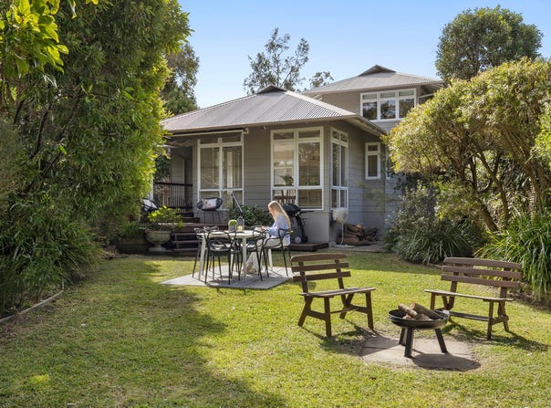 1B Lakeside Crescent, North Manly, NSW 2100