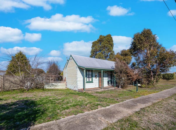 19 Queen Street, Sebastopol, Vic 3356