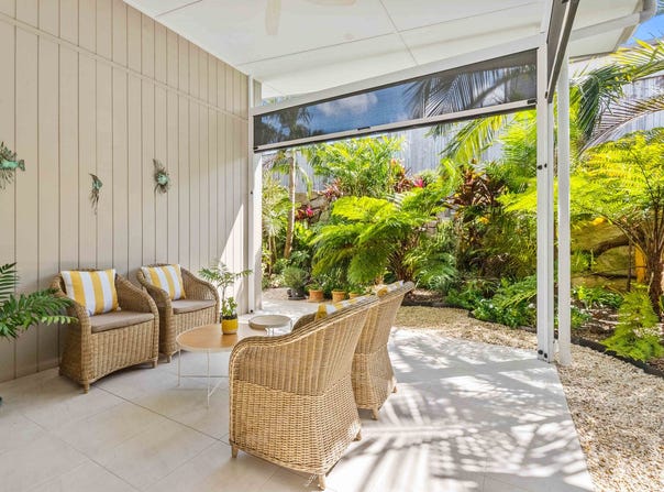 274/1 Latitude Boulevard, Nikenbah, Qld 4655