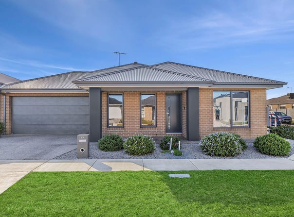 22 Grevillea Drive, Mount Duneed, Vic 3217