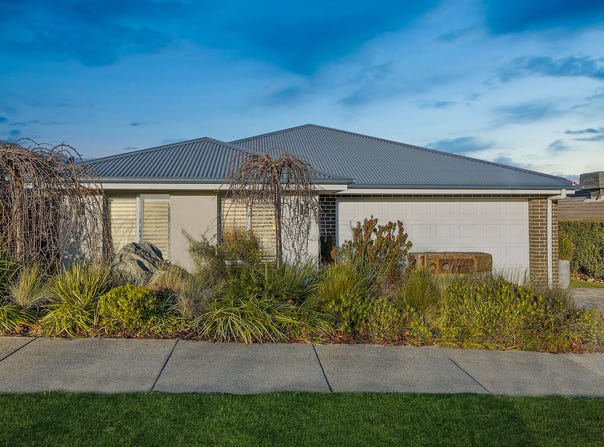 12 Scholtens Street, Casey, ACT 2913