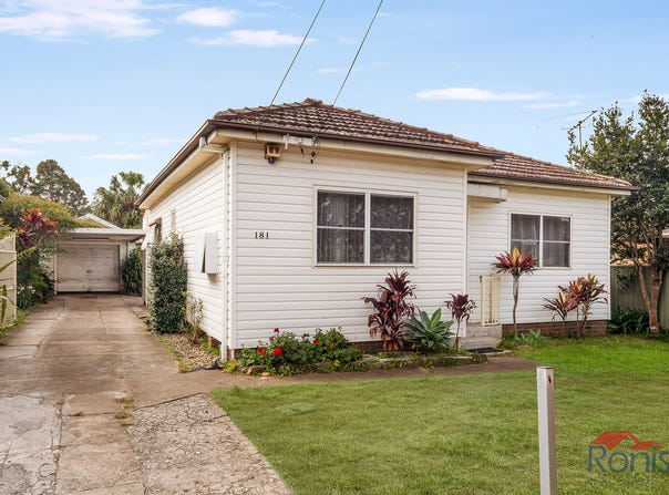 181 Juno Parade, Greenacre, NSW 2190