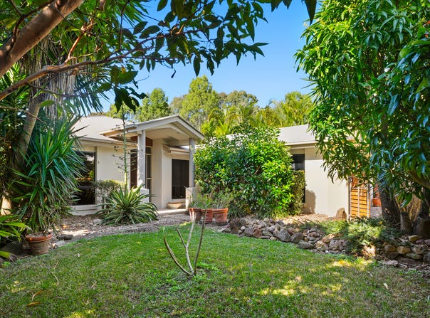 11 Jersey Place, Kawana Island, Qld 4575