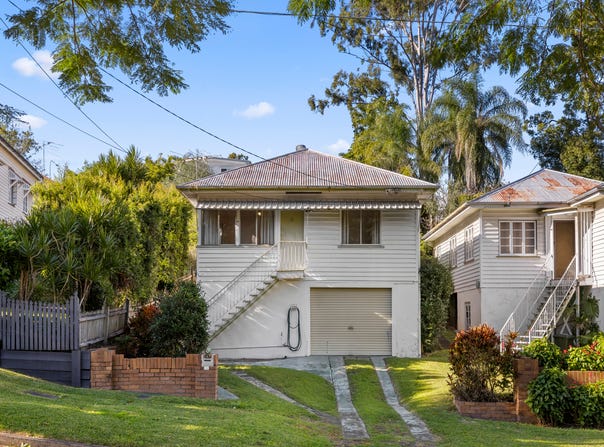 147 Empress Terrace, Bardon, Qld 4065