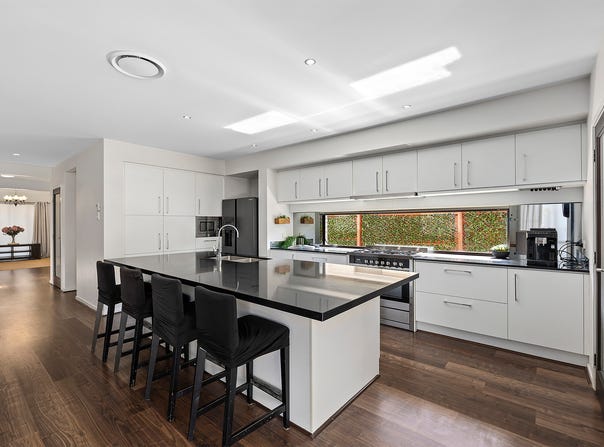 221 Ridley Road, Bridgeman Downs, Qld 4035