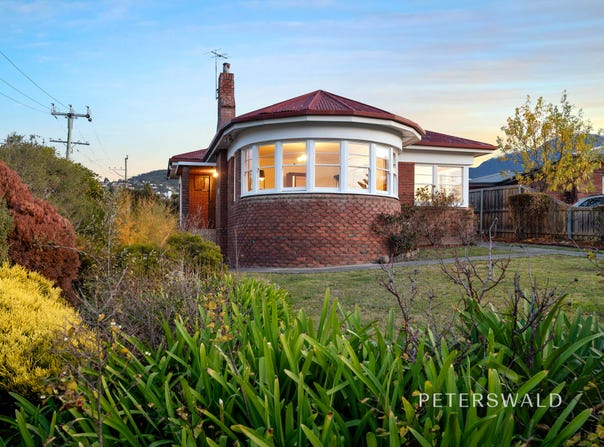 1 Lissadell Court, New Town, Tas 7008