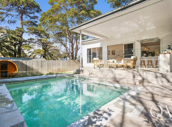 42a Mountain Road, Austinmer, NSW 2515