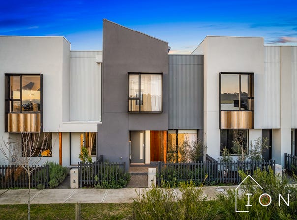7 Clifford Walk, Cranbourne South, Vic 3977