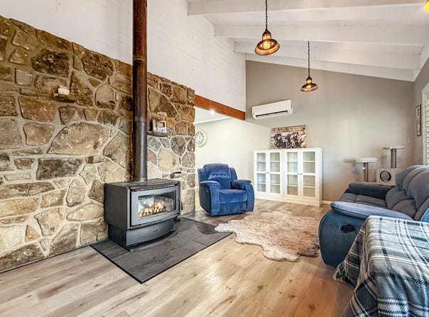 11 Jindalee Street, Berridale, NSW 2628