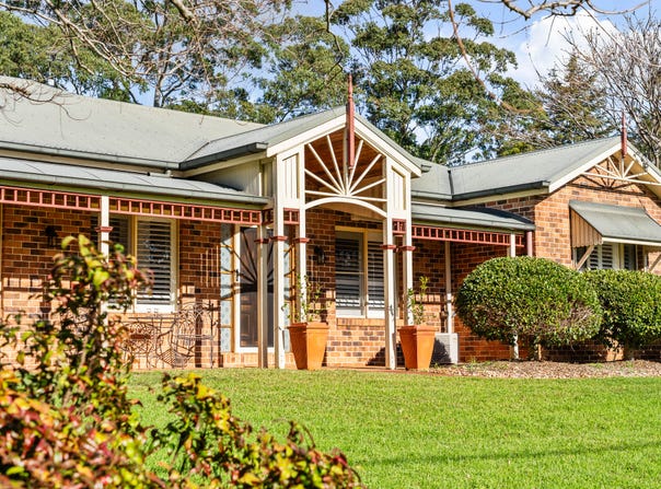 3 Ironbark Court, Highfields, Qld 4352