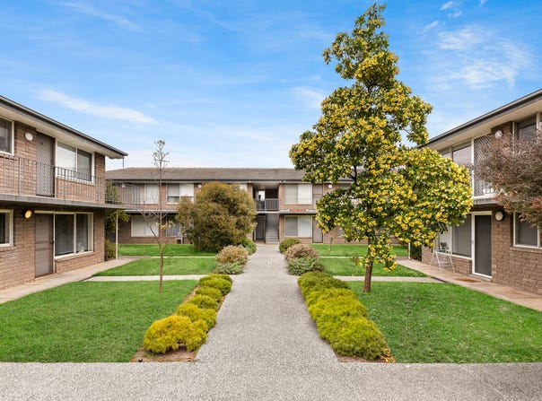 10/2-4 Salmon Street, Mentone, Vic 3194
