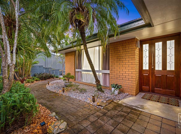27 Harans Street, Jamboree Heights, Qld 4074