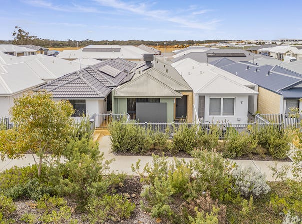9 Purdy Lane, Eglinton, WA 6034