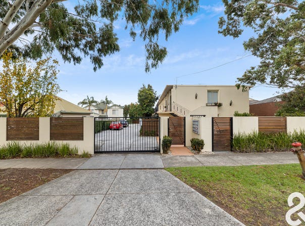 8/100 Collins Street, Thornbury, Vic 3071