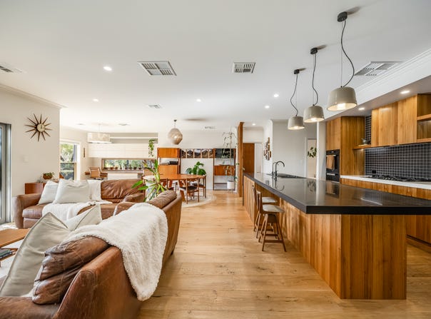 6 Heron Place, Flagstaff Hill, SA 5159