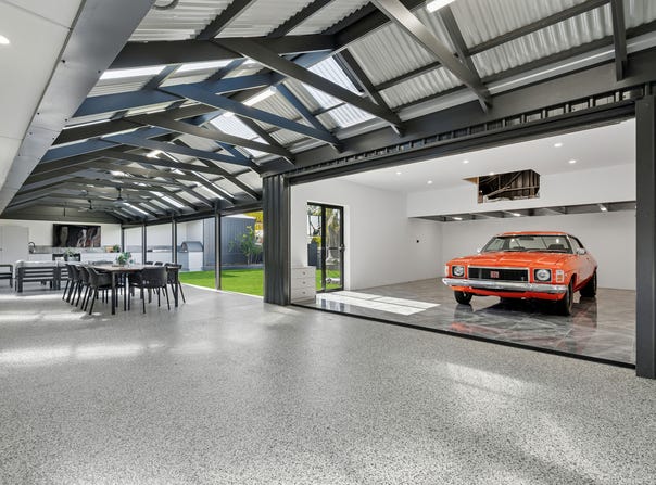 12 Whiteley Drive, Trott Park, SA 5158