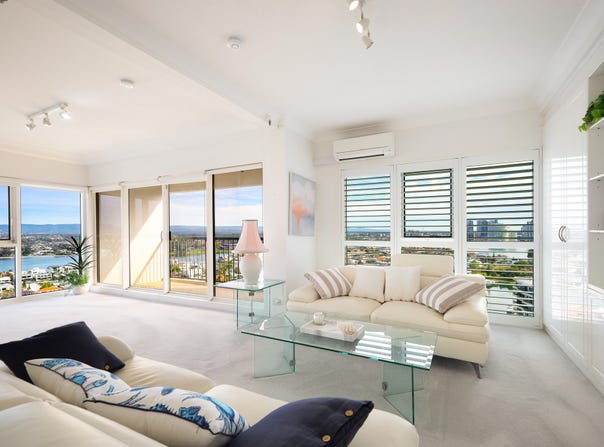 113/8 Admiralty Drive, Paradise Waters, Qld 4217