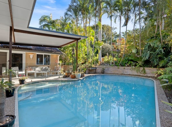 10 Evans Drive, Benowa, Qld 4217