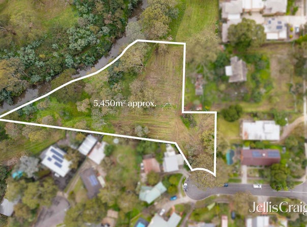 5 Paragrene Court, Montmorency, Vic 3094