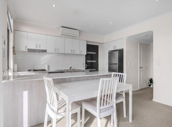 18/2 Coojong Link, Success, WA 6164