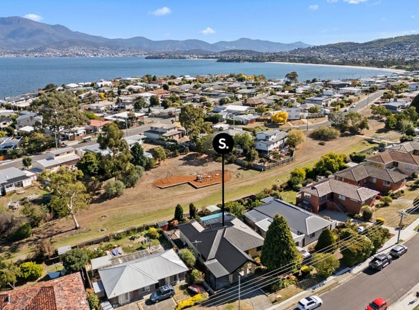97 Carella Street, Howrah, Tas 7018