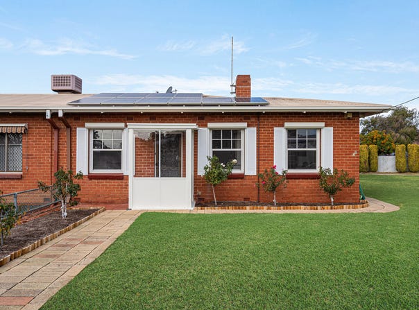 29 Trimmer Parade, Findon, SA 5023