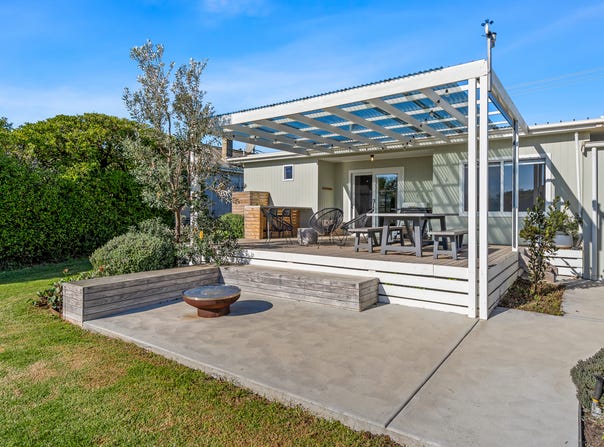 30 Macs Street, Peterborough, Vic 3270