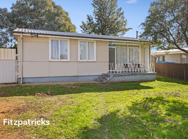 30 Sepik Road, Ashmont, NSW 2650