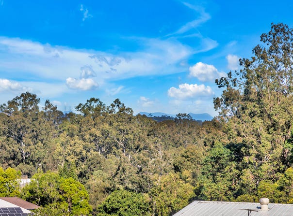29 Corymbia Crescent, Anstead, Qld 4070